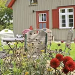 Old Shipman's House Comfortable Holiday home Wieck